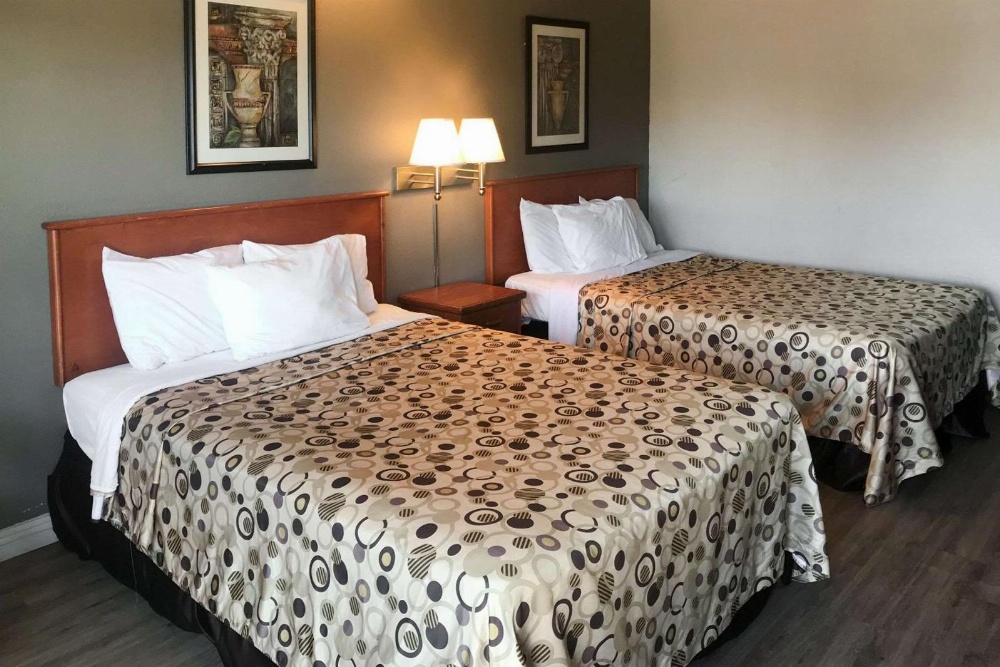 Rodeway Inn Ontario Mills Mall Main image